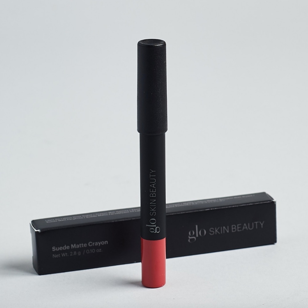 NIB Glo Skin Beauty Suede Matte Crayon